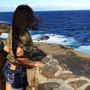 Meet your Posher, Nixcy